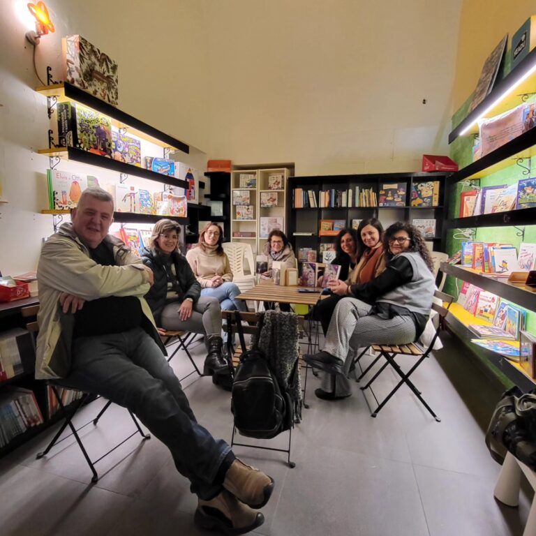 libreria 4 768x768